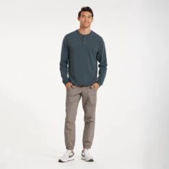 Austin Henley | Blackened Green Heather 11 Austin Henley | Blackened Green Heather -Men's Apparel Shop V175HBG 4462