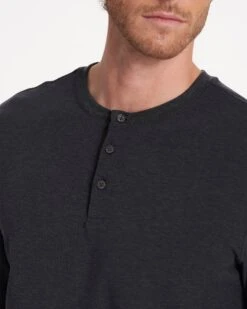 Austin Henley | Charcoal Heather -Men's Apparel Shop V175HCC FA22 M ECOMM TOP 3014