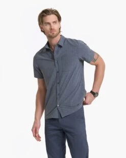 Short-Sleeve Bridge Button Down | Charcoal Arrows 9 Short-Sleeve Bridge Button Down | Charcoal Arrows -Men's Apparel Shop V184CHA FA22 M ECOMM 0570