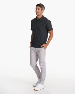 Strato Tech Polo | Charcoal Heather -Men's Apparel Shop V188HCC FA20 M ECOMM FULL 0003 1x1 ea292304 4cdf 44df b8a9 66c58bae0458