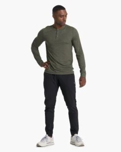 Long-Sleeve Ease Performance Henley | Oregano Heather -Men's Apparel Shop V194HOR 02974