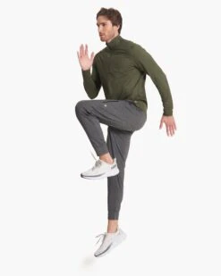 Ease Performance Half Zip | Forest Heather -Men's Apparel Shop V221HFO FA22 M ECOMM FULL 2593