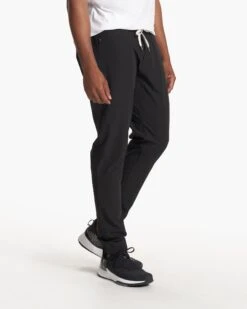 Transit Jogger | Black -Men's Apparel Shop V417BLK 3 847cd708 b7d9 487f 906c af5d722429ae