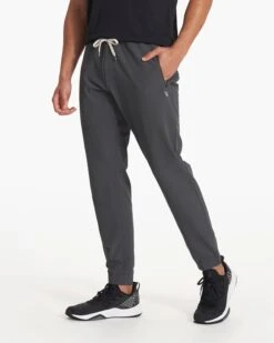 Transit Jogger | Charcoal -Men's Apparel Shop V417CCL SP18 M ECOMM BOTTOM 0700