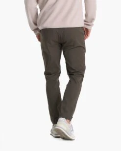 Cascade Tech Chino Pant | Dark Oregano -Men's Apparel Shop V427DOR 02681