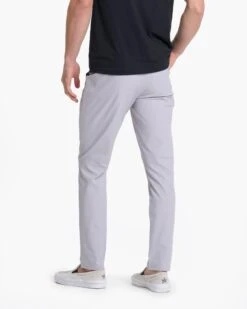 Cascade Tech Chino Pant | Fog 12 Cascade Tech Chino Pant | Fog -Men's Apparel Shop V427FOG FA22 M ECOMM FULL 3752