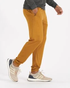 Ponto Performance Jogger | Dark Golden Heather -Men's Apparel Shop V438DGH 2 2df2d595 811e 448c 8a40 9ee30b0a0264