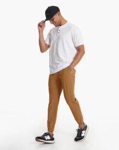 Fleet Jogger | Caramel -Men's Apparel Shop V444CAR SP23 M ECOMM PANTS BOTTOM 2874 1X1 101fe892 48f3 40c5 a227 d952aa6d9beb