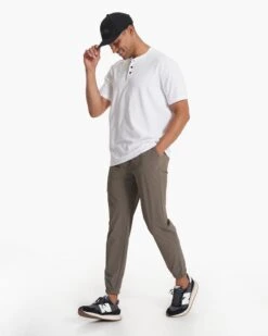 Fleet Jogger | Cocoa -Men's Apparel Shop V444CCO SP23 M ECOMM PANTS BOTTOM 2874 1X1 new