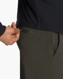 Fleet Jogger | Dark Oregano -Men's Apparel Shop V444DOR FA23 M ECOMM PANTS DETAIL 9