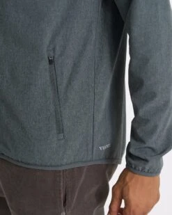 Outdoor Trainer Shell | Smoked Beryl Linen Texture -Men's Apparel Shop V512SBX SP23 M ECOMM JACKETS DETAIL 2621 4x5 1eaa9593 9f2d 44e0 89d6 d10c0562bd87