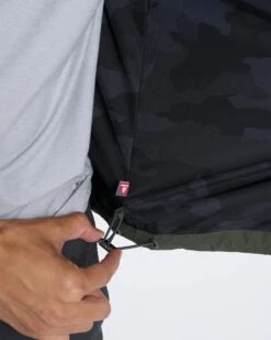 Echo Insulated Jacket | Forest -Men's Apparel Shop V535FOR 01874 crop